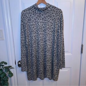 cleo Gray Leopard Print Long Sleeve Dress